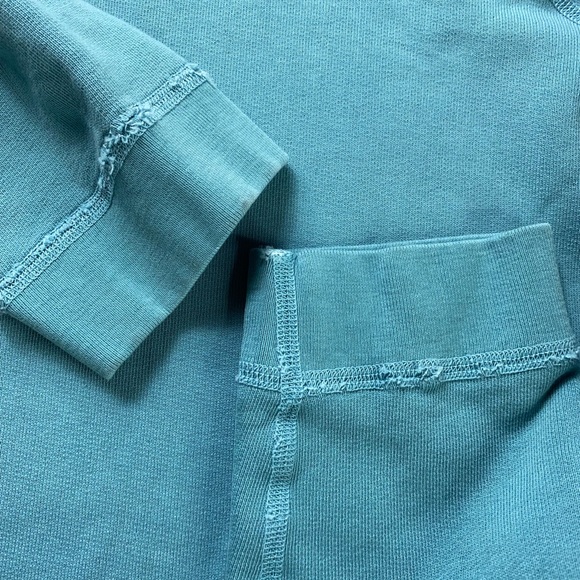 Free City Life Nature Love Blue Hoodie Pullover Sweater Pockets Women’s Size 1 - Picture 4 of 12